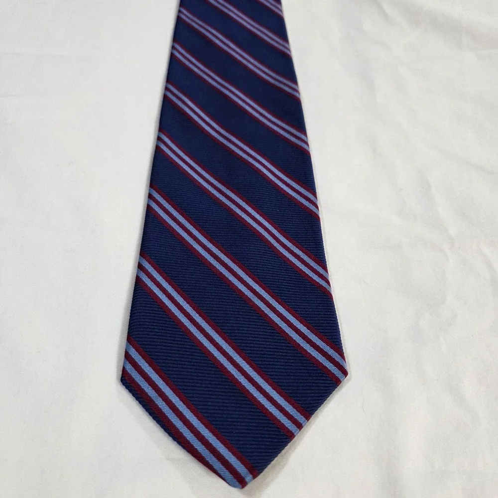 Brooks Brothers Silk REPP Stripe Necktie Blue Red Lined Pattern Woven in England